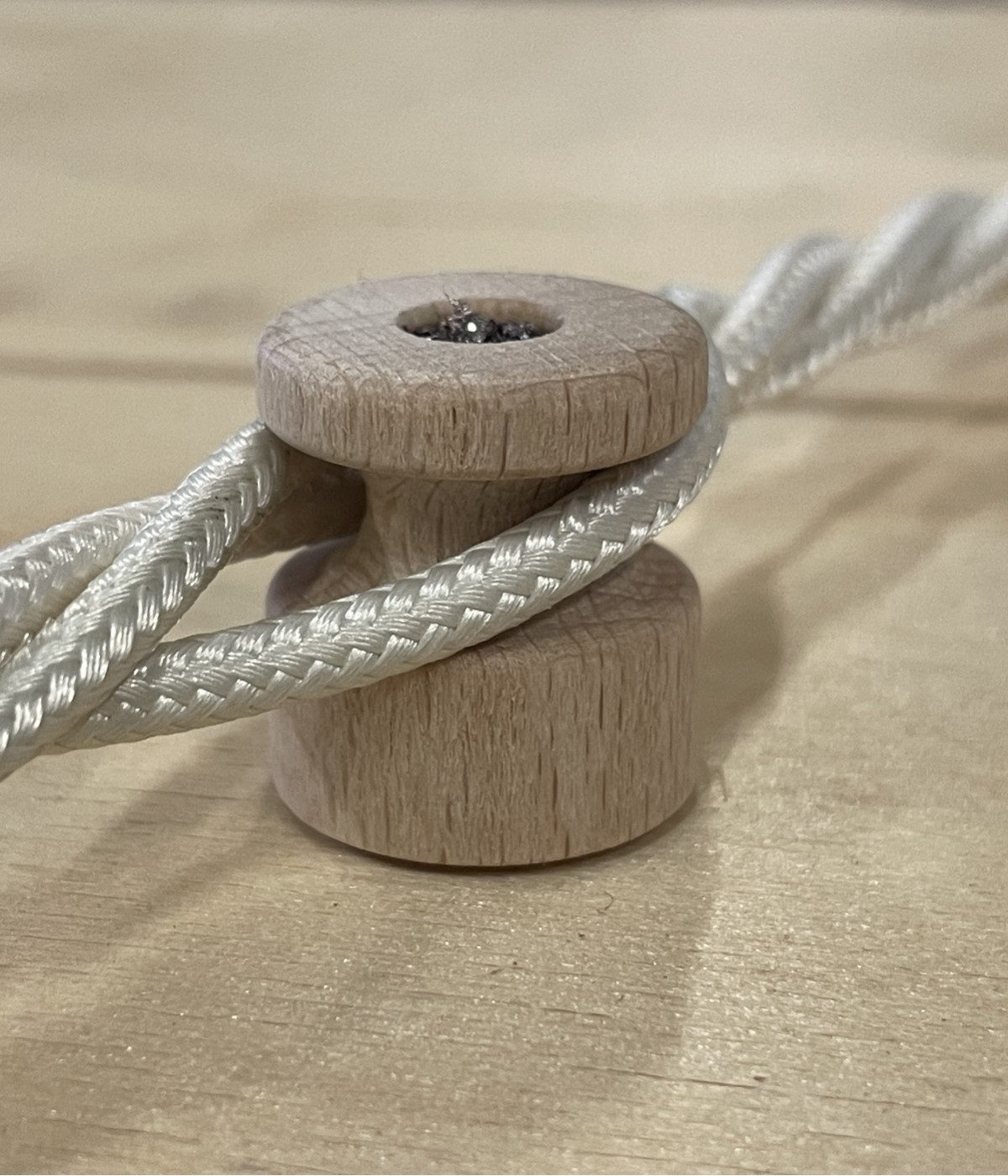 Isolateur en bois à peindre