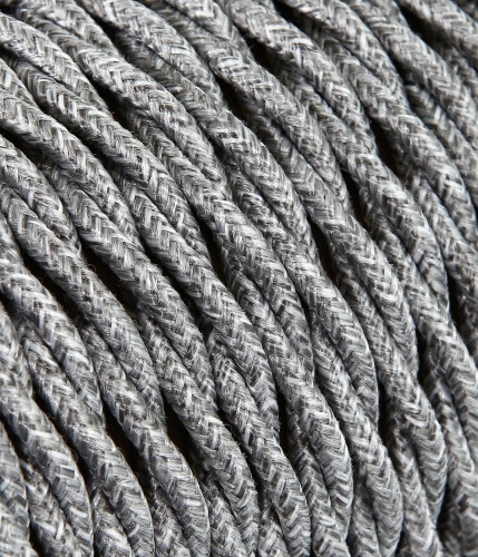 câbles tressés apparents
câbles électriques tressés apparents
câble électrique tissé
câbles tressés recouverts de tissu