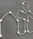 Passe-câble en matière plastique blanche